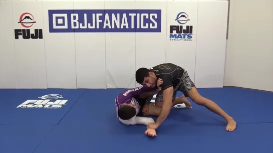 Matheus Diniz - Passing Half Guard with Knee Shield