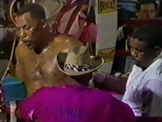 1990-09-07 Pinklon Thomas vs Riddick Bowe