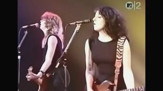 Girlschool - C'mon Lets Go