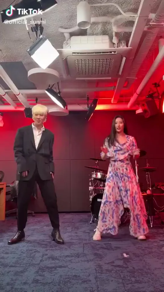 Sunmi × Mino - TikTok official_sunmi 04.03.2021