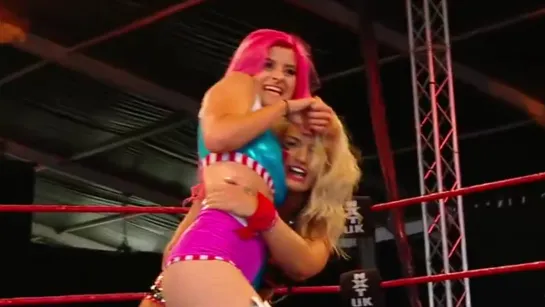 Toni Storm vs Candy Floss