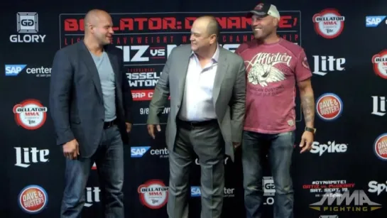 Fedor Emelianenko vs. Randy Couture Staredown. МИР БОЕВЫХ ИСКУССТВ [MMA|UFC|BELLATOR|БОКС]