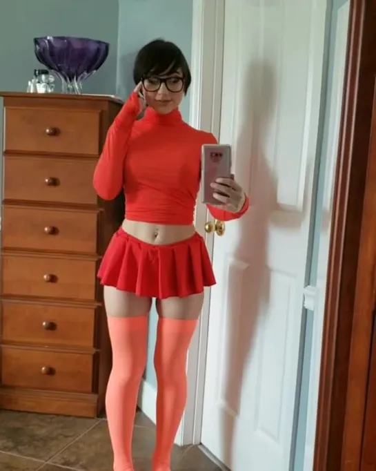 Velma Cosplay by Karrigan Taylor