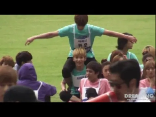 [fancam] 110827 Minho, Кey @ MBC 3rd Idol Star Athletics Championships