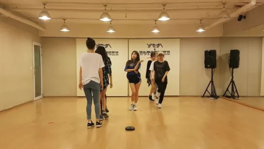 Girl's Next Door 'Deep Blue Eyes' Dance Practice