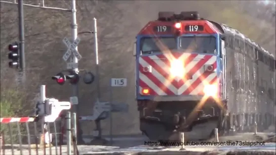 NEAR MISS!! Girl almost hit by Metra express train Chicago, IL