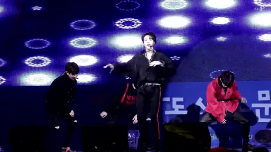 [FANCAM] 181014 Stray Kids -  District 9 @ Prehistoric Culture Festival