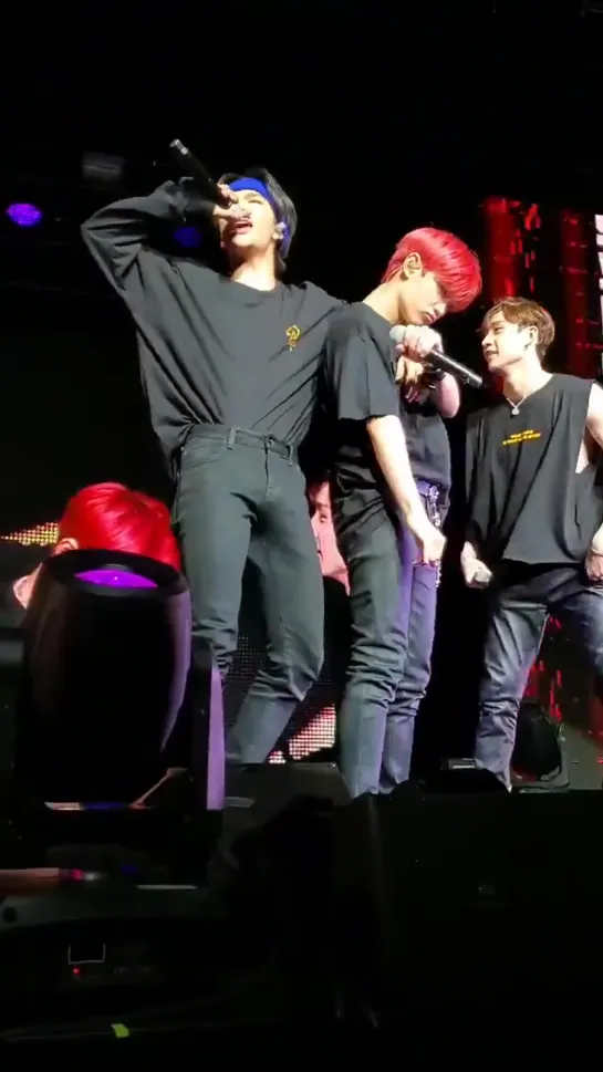 [FANCAM] 200129 Hyunjin @ Stray Kids 'District 9: Unlock' in New York