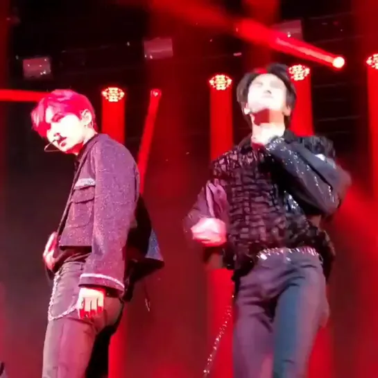 [FANCAM] 200129 Hyunjin @ Stray Kids 'District 9: Unlock' in New York