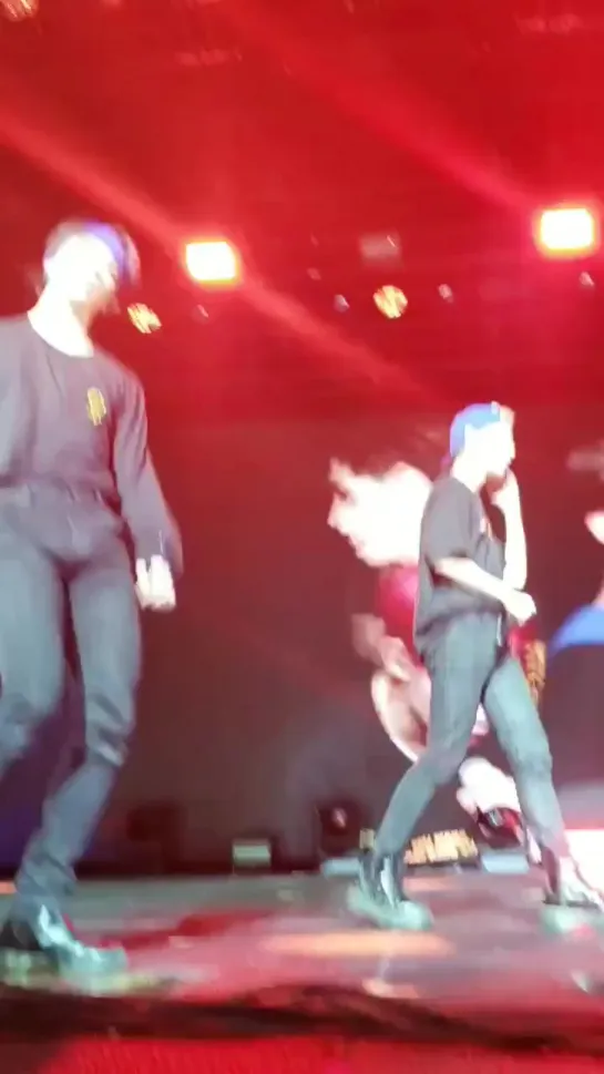 [FANCAM] 200129 Hyunjin @ Stray Kids 'District 9: Unlock' in New York