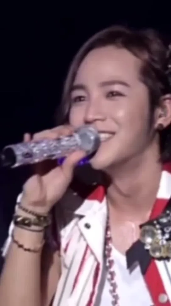 2012.09.14. Jang Keun Suk — “O—Saka Saka” (Just being cute) Crishow 2 in Osaka