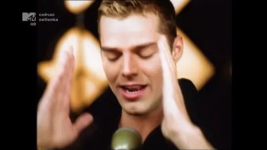 Ricky Martin - Livin La Vida Loca