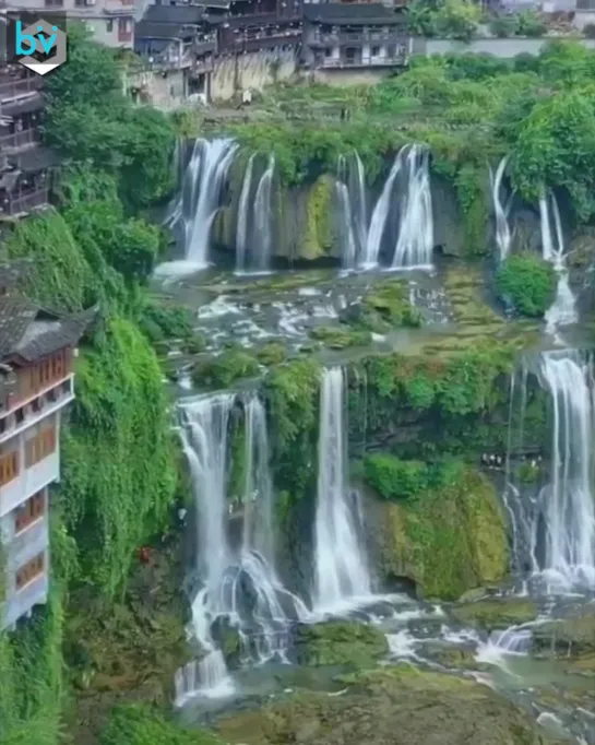 Пейзажи Huaihua и Zhangjiajie