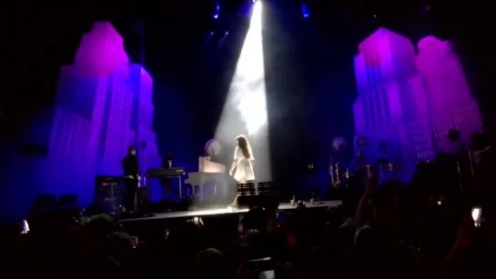 Lana Del Rey – Cruel World (Live @ «Endless Summer Tour»)