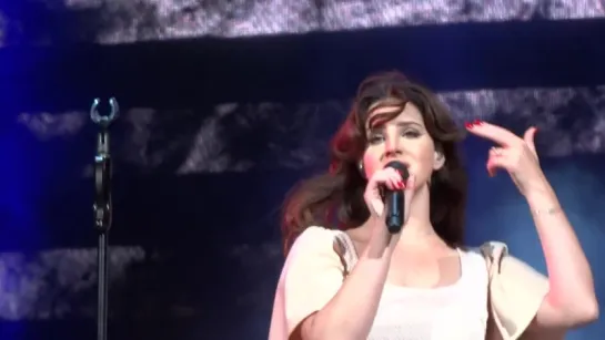 Lana Del Rey – Botn to Die (Live @ «Endless Summer Tour»)