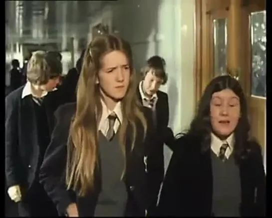 Грэндж Хилл / Grange Hill, (1978–2008) сезон 2 серия 1