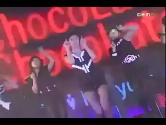 Chocolate Love at LG CYON Showcase (091015)