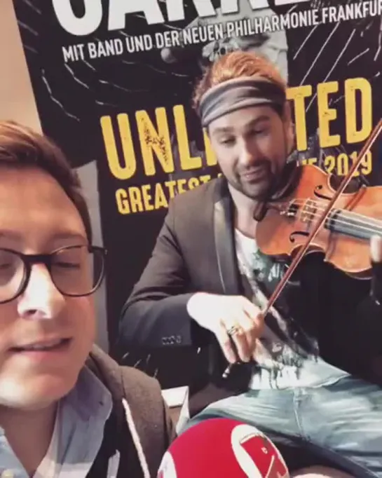 Star-Geiger David Garrett vertont für @radiohamburg