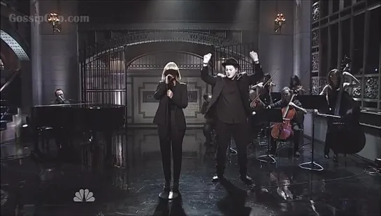 Sia - Chandelier (Acoustic / Live on SNL)