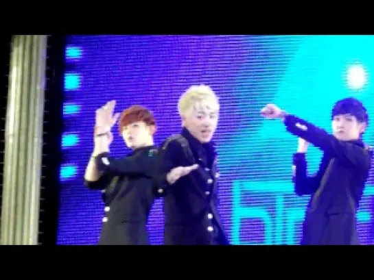 111225 Lotte World Christmas Concert  - Tell them (ZICO focus)