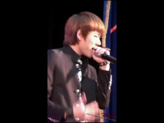 111005 Is it only me  Zico focus (fancam)