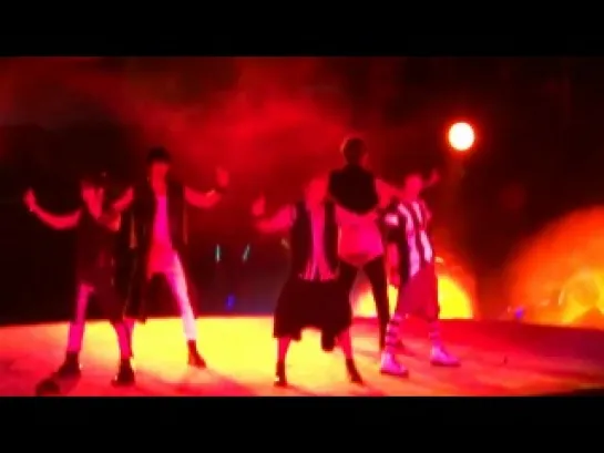 [FANCAM] 121123 SHINEE - LUCIFER @ SM TOWN CONCERT III 2012