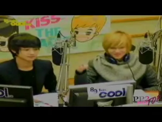 [110224] DJ 2MIN Dancing To SNSD's GEE :: Kiss The Radio.flv