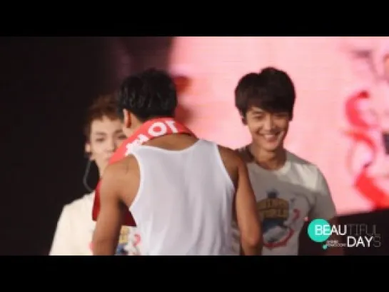 [FANCAM] 120722 SHINee @ SHINee World II in  SEOUL - 종현이 따라하기