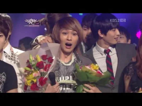 120413 Music Bank Today's Winner SHINee