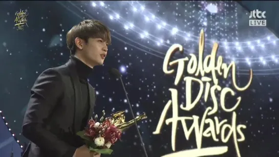 170114 Шайни выграли награду в номинации Disk Popularity Award на 31st Golden Disk Awards