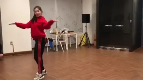 [Practice] Siyeon (PLEDIS Girlz) - Yum Yum Yum Dance practice