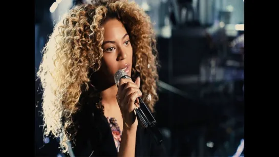 ♫ Beyonce - Live In Atlantic City 2013 .