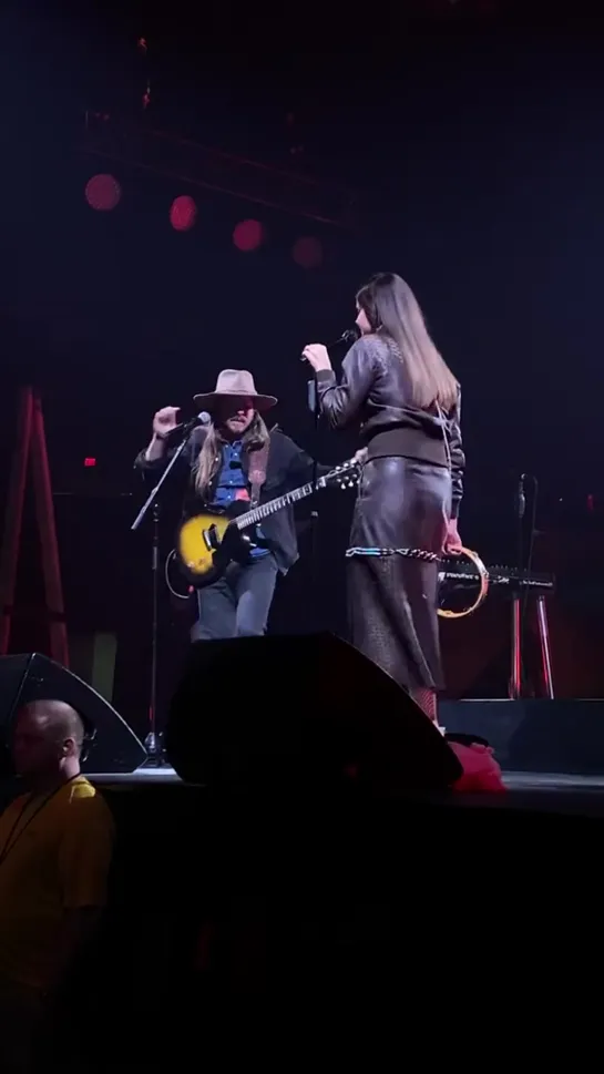 Lana Del Rey & Lukas Nelson — Find Yourself [Nelson & POTR cover] (Live @ «Municipal Auditorium», Nashville | NFR! Tour)