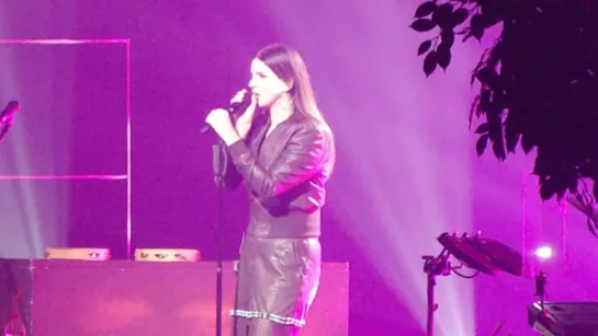 Lana Del Rey — Off to the Races (Live @ «Municipal Auditorium», Nashville | NFR! Tour)