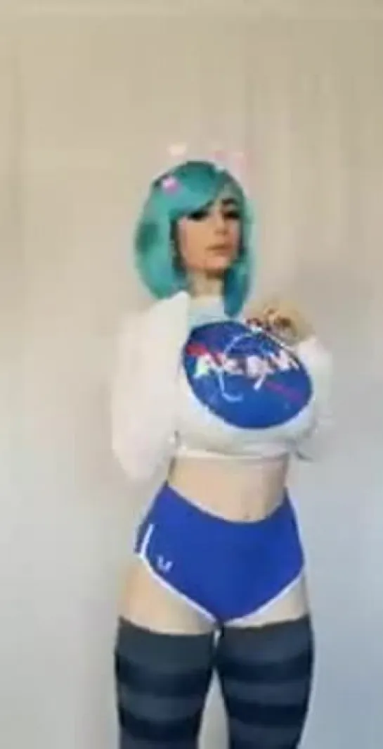 Земля-тян трясет дойками #music #cosplay #boobs #stockings #greenhair #twerk #tummy #EarthTyan