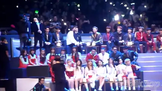 [REACTION FANCAM] 161202 MAMA - BTS,TWICE,GFRIEND,GOT7,NCT,IOI,MONSTA X - WIZ KHALIFA SEE YOU AGAIN