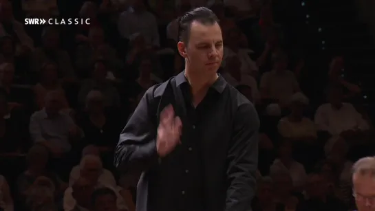 Currentzis dirigiert Schostakowitsch 7 (Stuttgart, 28.06.2019)