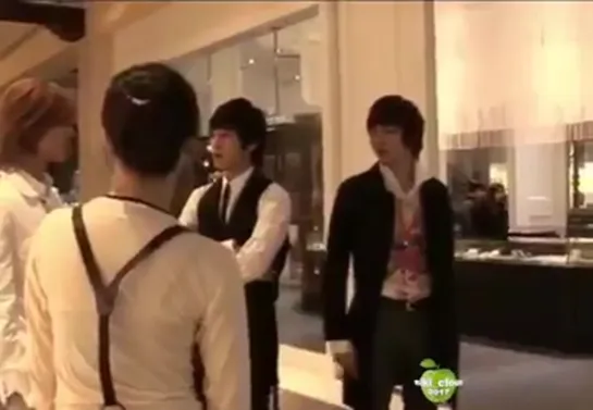 BoysOverFlowers