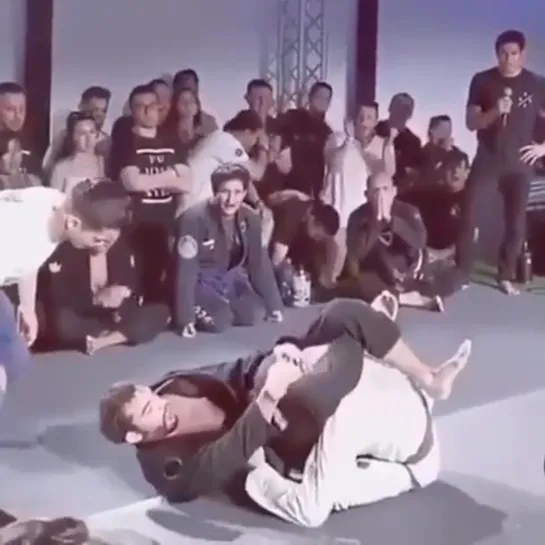 Helicopter triangle choke