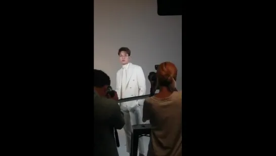 170601 FB LIVE - CNBLUE Ad Shooting _ Davich Eyewear - Jungshin