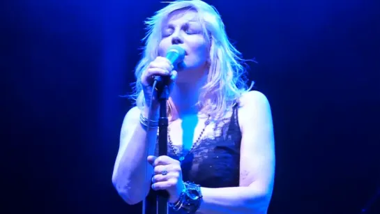 Courtney Love - Northern Star & Thirteen (cover Big Star) [Live at The Fillmore on 6⁄22⁄13]