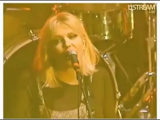 Celebrity Skin Live - Courtney Love and Hole