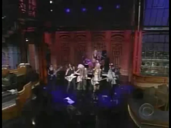 Courtney Love - Hold on to me (Letterman's Show)