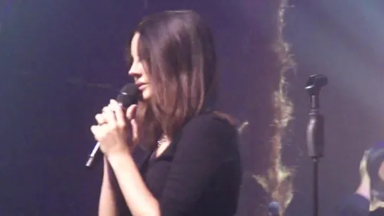 Lana Del Rey – Music To Watch Boys To (Live @ «Terminal 5»)