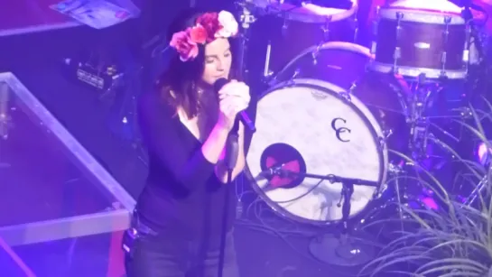 Lana Del Rey – Video Games (Live @ «Terminal 5»)