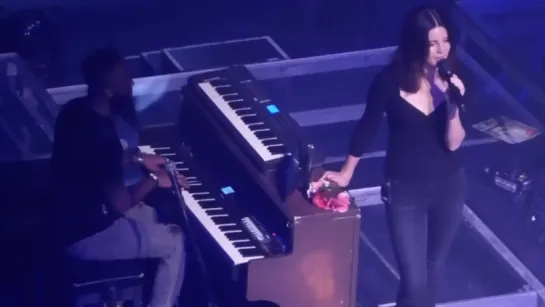 Lana Del Rey – Summertime Sadness (Live @ «Terminal 5»)