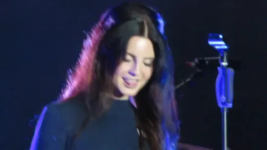 Lana Del Rey – Blue Jeans (Live @ «Øya»)