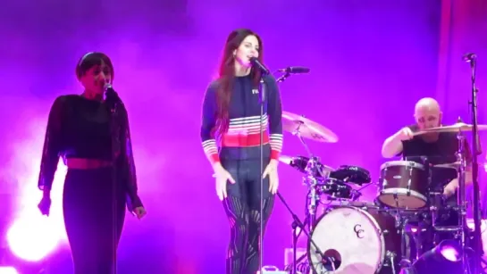 Lana Del Rey – Off To The Races (Live @ «Øya»)