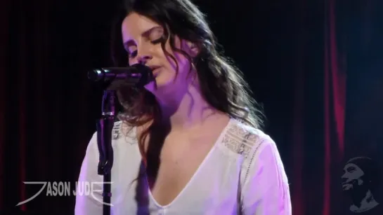 Lana Del Rey – Shades Of Cool (Live @ «SXSW»)