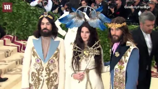 Лана Дель Рей, Джаред Лето и Алессандро Микеле на красной дорожке Met Gala 2018